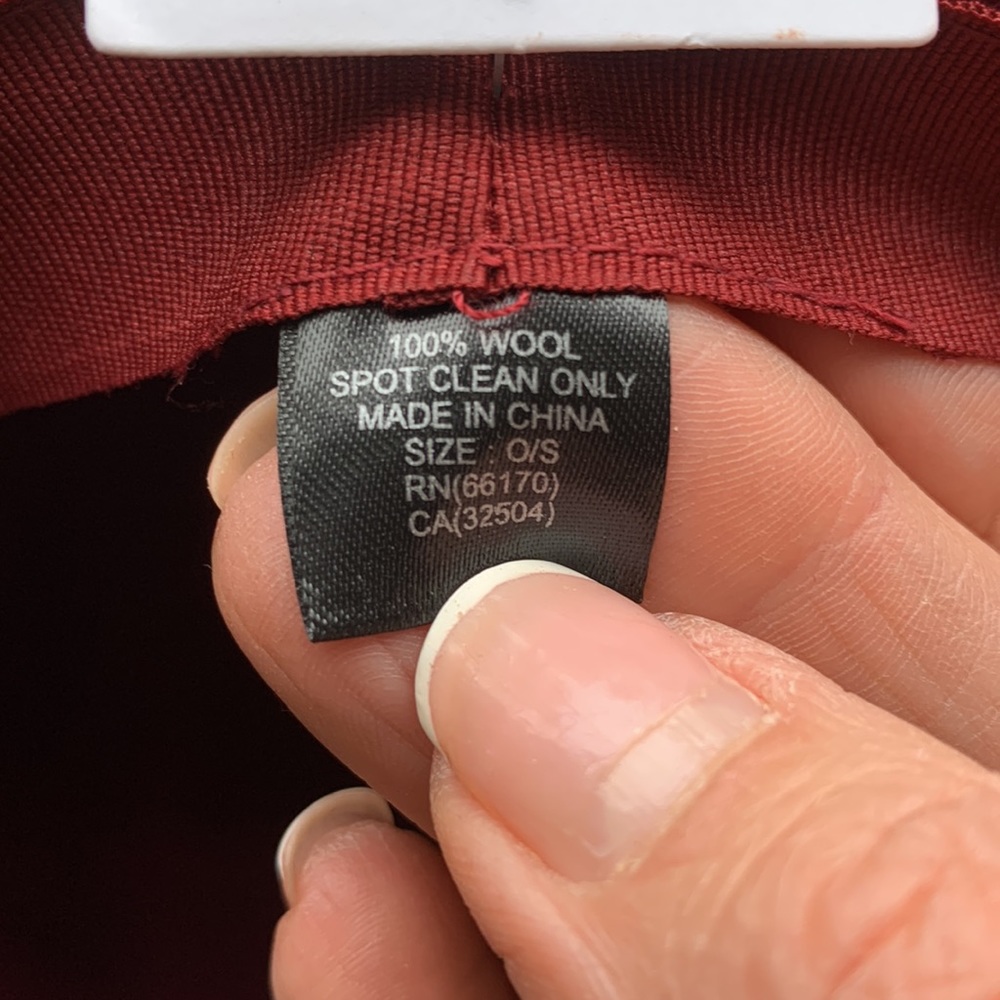 Urban Outfitters hat - Picture 7 of 8
